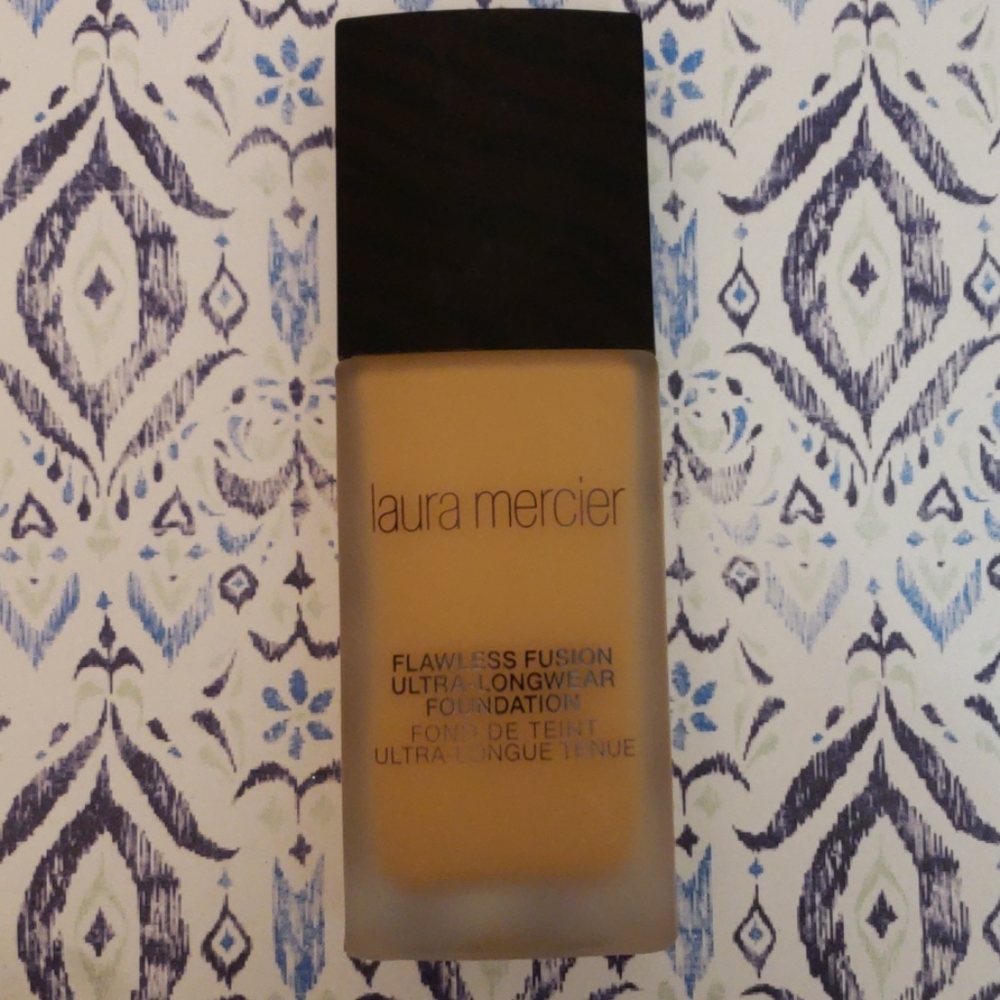 LAURA MERCIER FLAWLESS FUSION FOUNDATION
